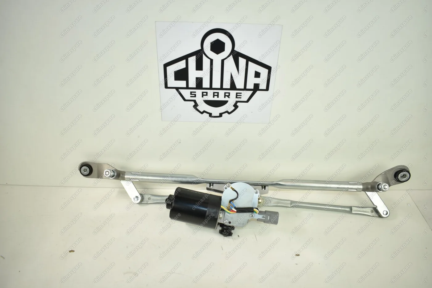 Трапеция стеклоочистителя в сборе с мотором Geely Emgrand X7