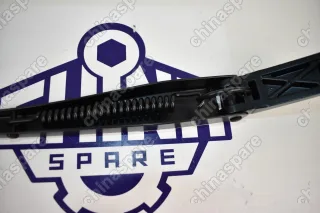 Поводок стеклоочистителя левый Geely Emgrand X7