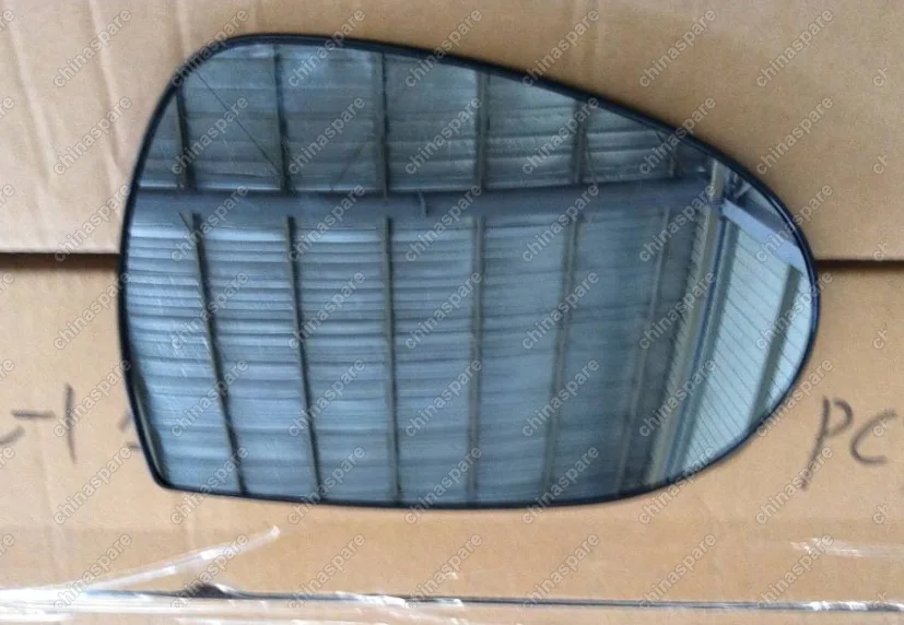 Элемент зеркальный правый Geely Emgrand X7