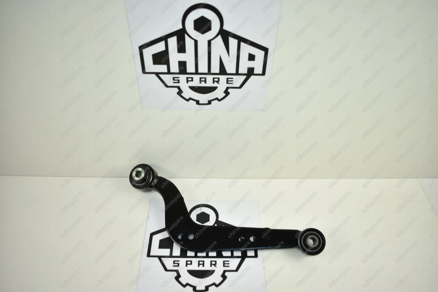 Продольный рычаг подвески задний левый верхний Geely Emgrand X7