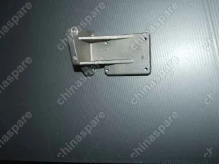 1106013242 Кронштейн катушки зажигания Geely MK
