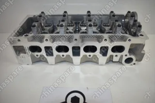 Головка блока цилиндров голая Geely MK, MK Cross, Otaka