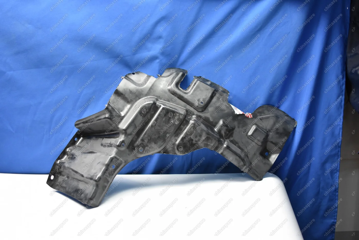 Защита двигателя правая (пластик) Geely MK, MK Cross