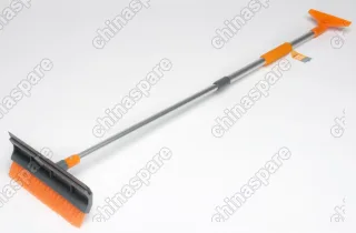 Щетка от снега и льда с водосгоном и телескопической ручкой (120 см.)