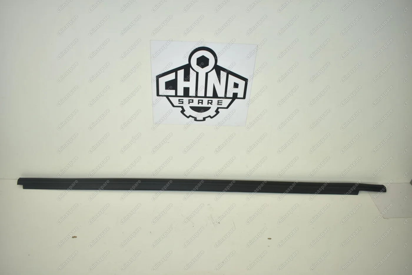 Уплотнитель двери передней правой (Бархотка) Geely MK