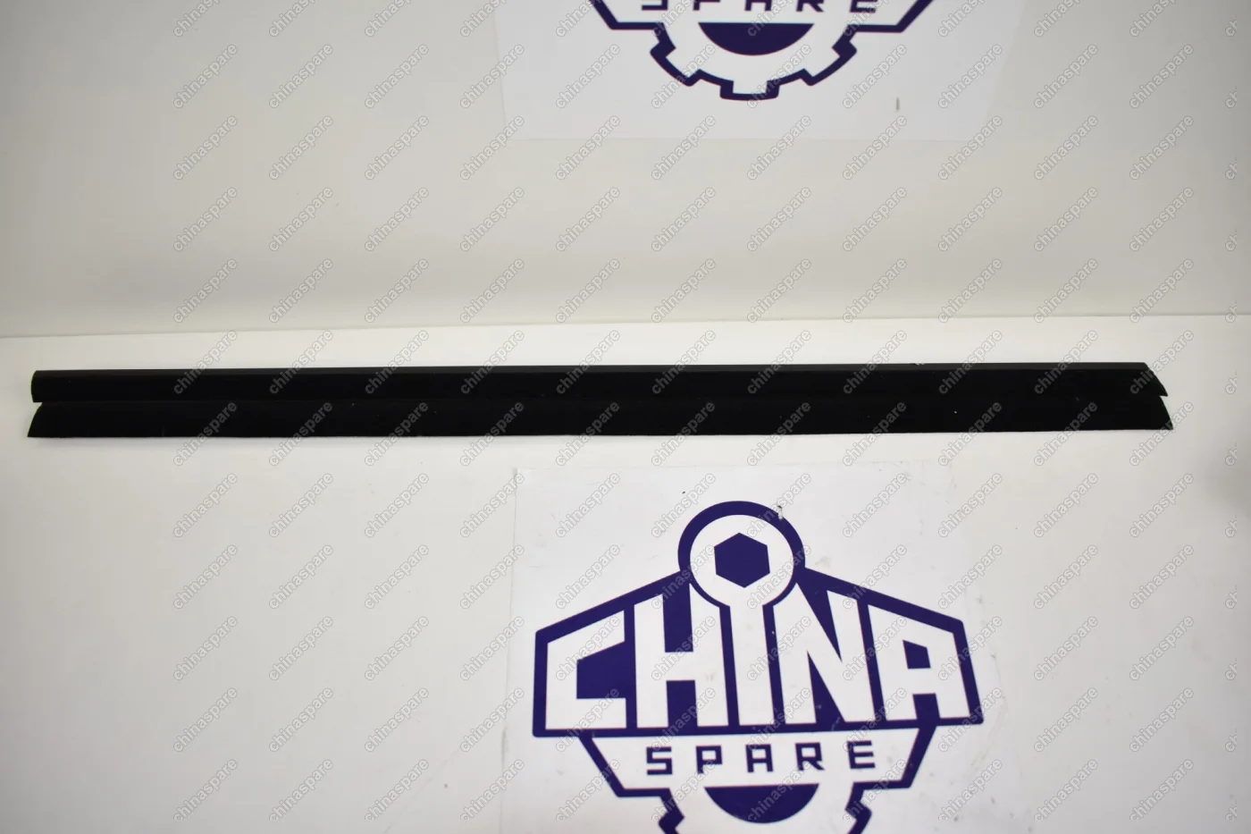 Уплотнитель заднего левого стекла внутренний Geely MK