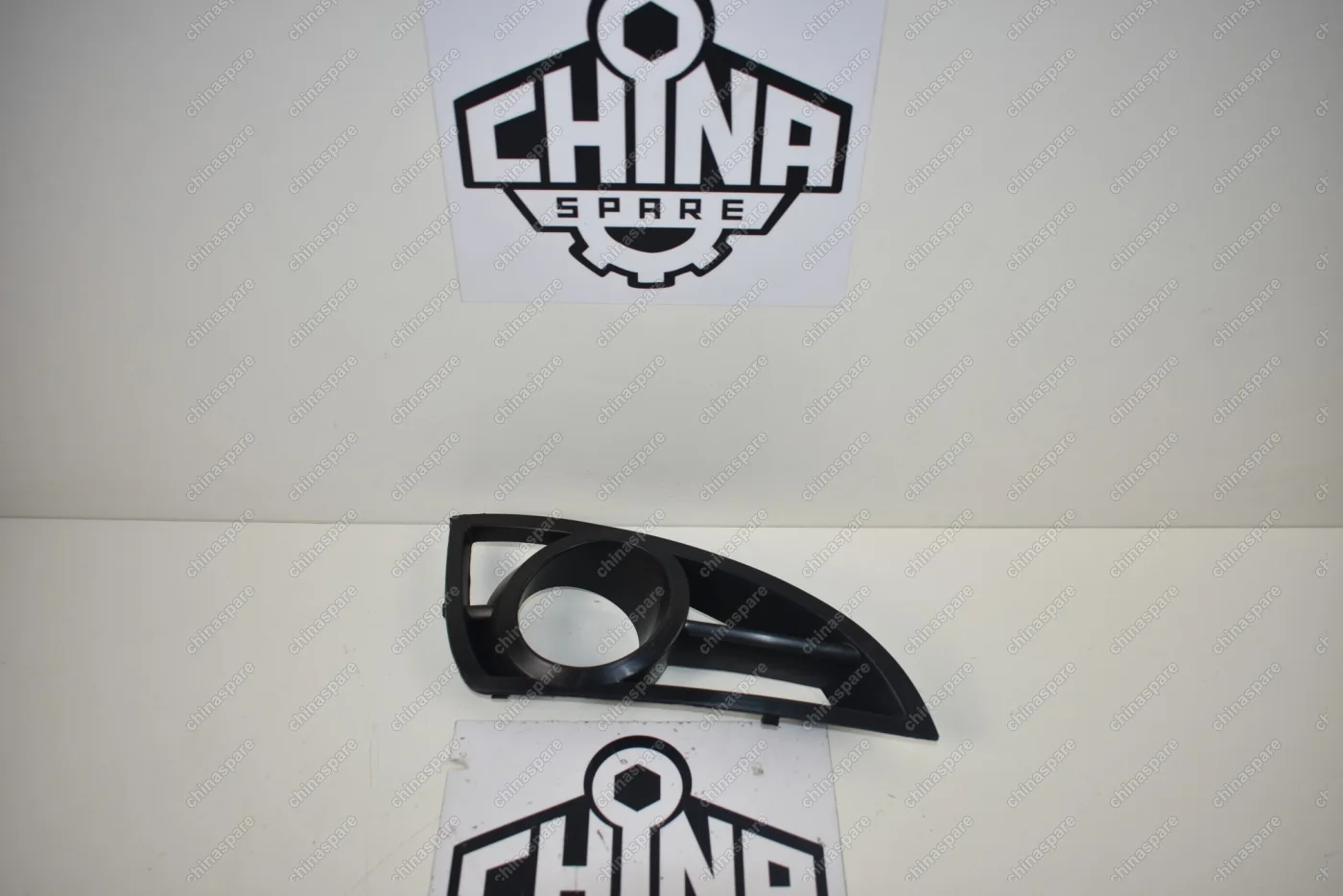 Решетка Бампера Переднего Правая (Под ПТФ) Geely MK