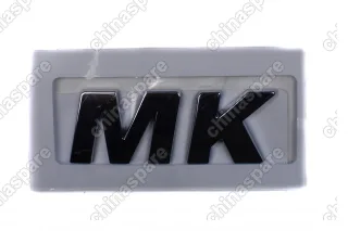 1018008867 Эмблема MK на дверь задка Geely MK, MK Cross