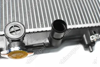 Радиатор охлаждения двигателя Geely MK, MK Cross