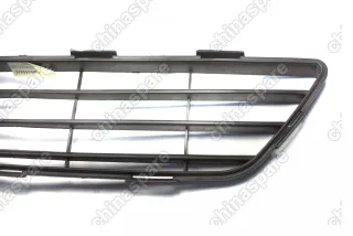 Решетка бампера переднего центральная Geely MK / MK Cross