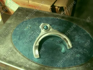 Вилка кпп 3 и 4 передачи Geely Otaka