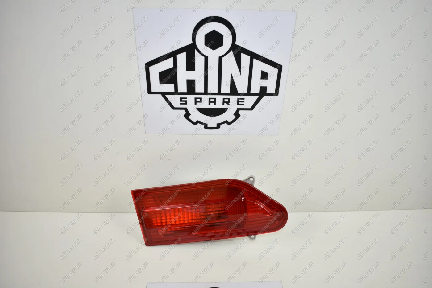 Фонарь противотуманный задний правый Geely Vision