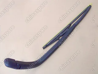 Рычаг стеклоочистителя в сборе со щеткой пятой двери Great Wall Coolbear