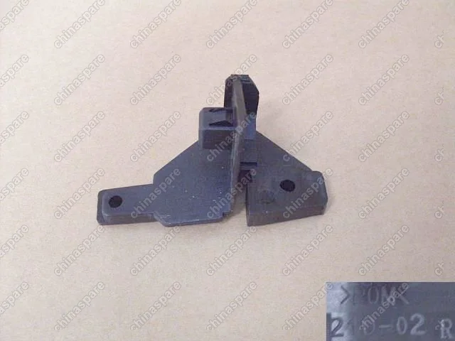 Кронштейн переднего бампера правый Great Wall Coolbear