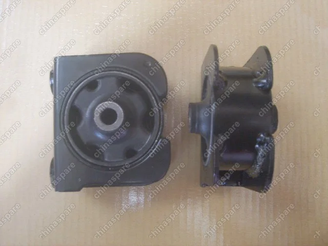 Подушка двигателя с кронштейном в сборе передняя Great Wall Cowry