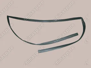 Уплотнитель стекла передней правой двери Great Wall Cowry