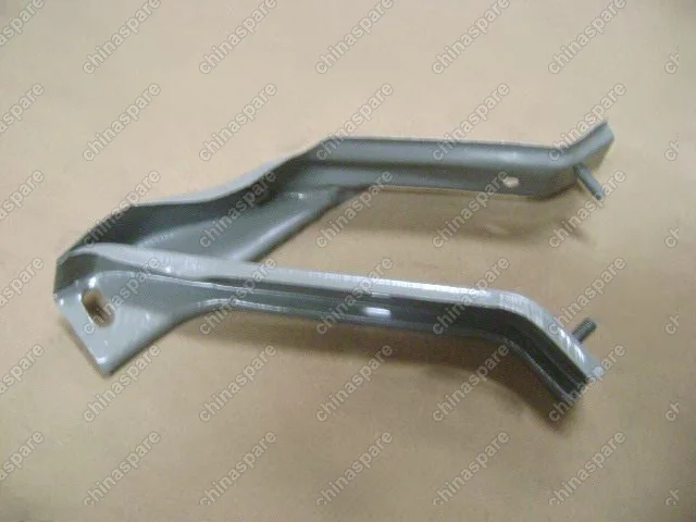 Кронштейн крепления брызговика переднего крыла левый пикап - 11-8403030 Great Wall Deer