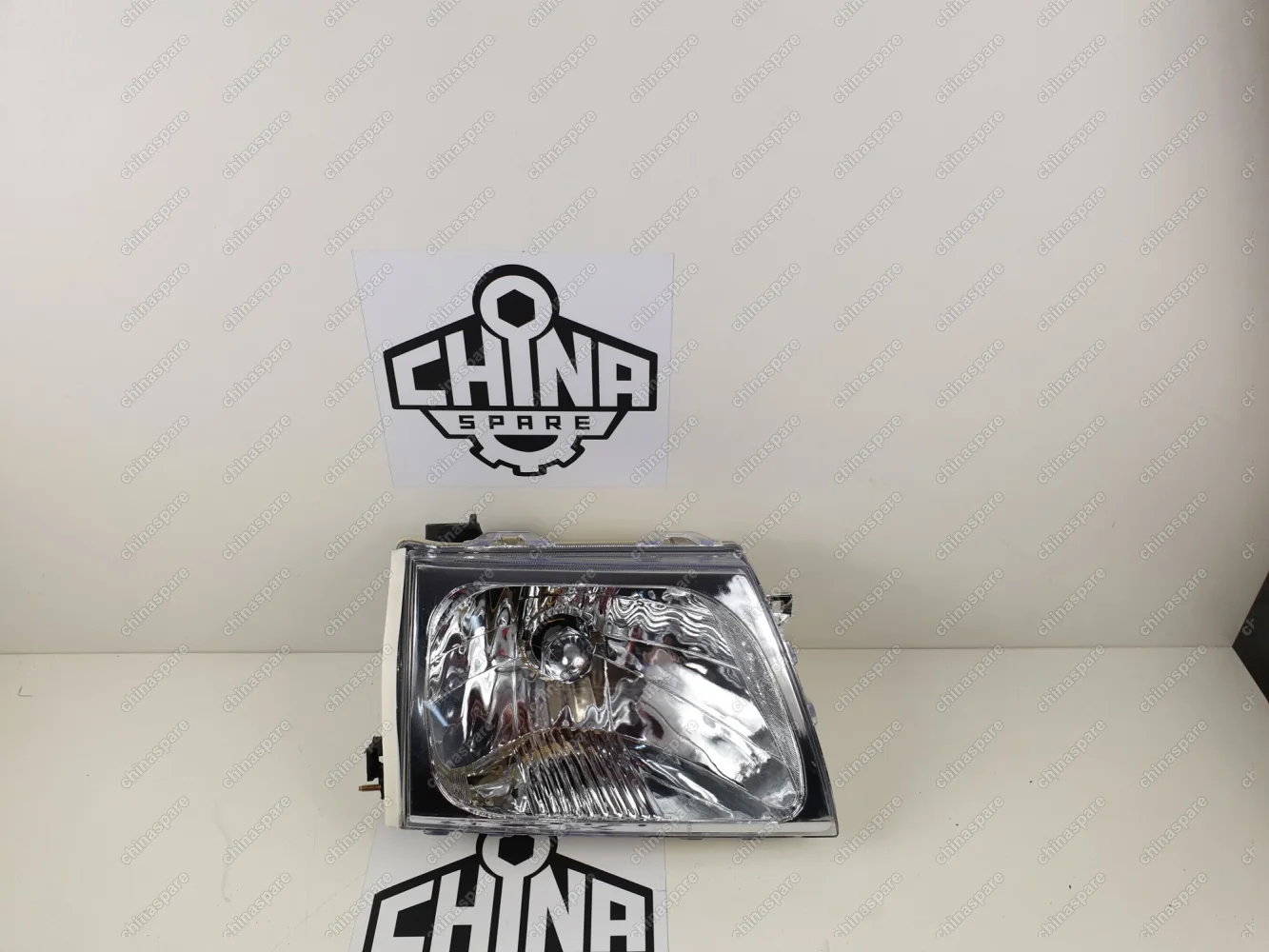 Фара передняя правая Great Wall Deer