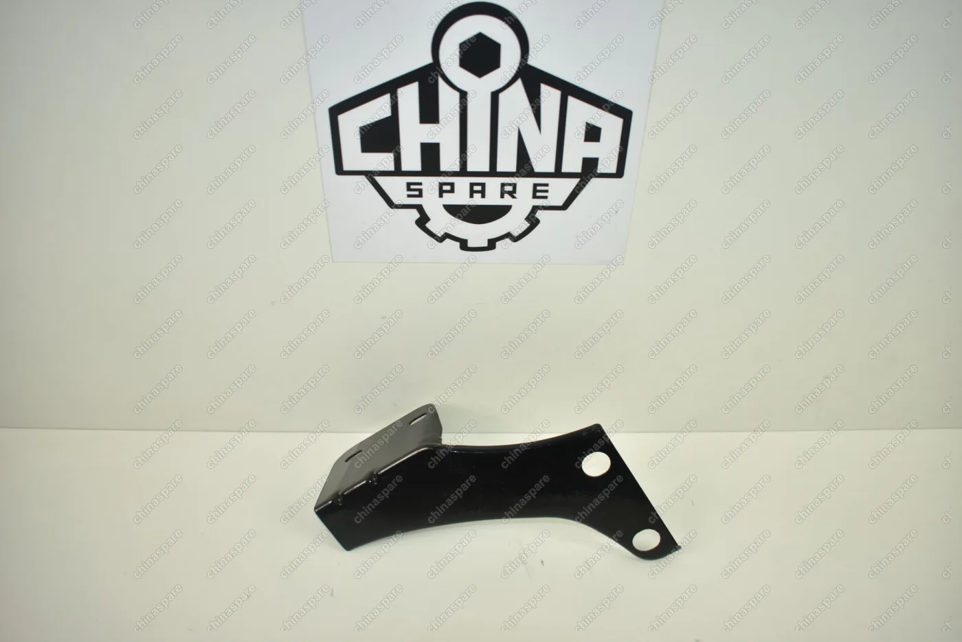 Кронштейн крепления переднего бампера центральный левый Great Wall Deer, Safe