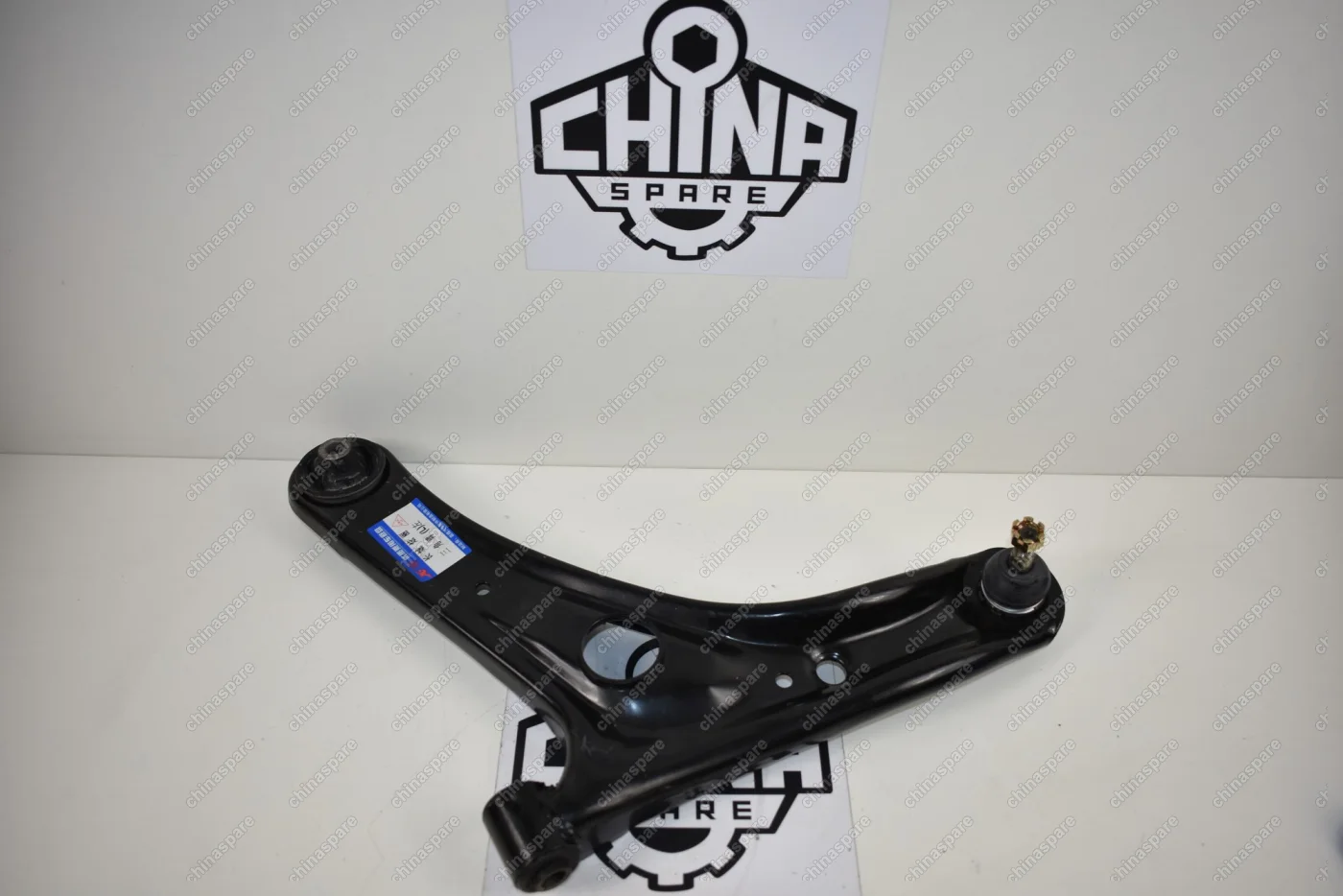 Рычаг передней подвески левый (в сборе) Great Wall Florid, Coolbear, Hover M2 4/2, M4
