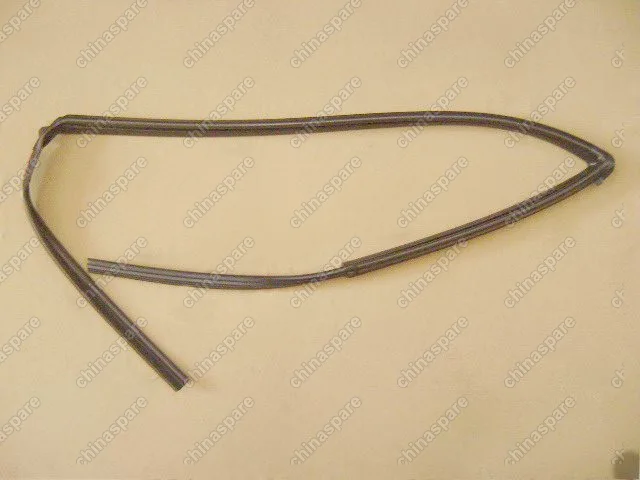 Уплотнитель стекла передней левой двери Great Wall Florid