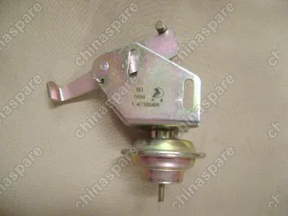 8103200E02 Кронштейн компрессора кондиционера дизель Great Wall Hover
