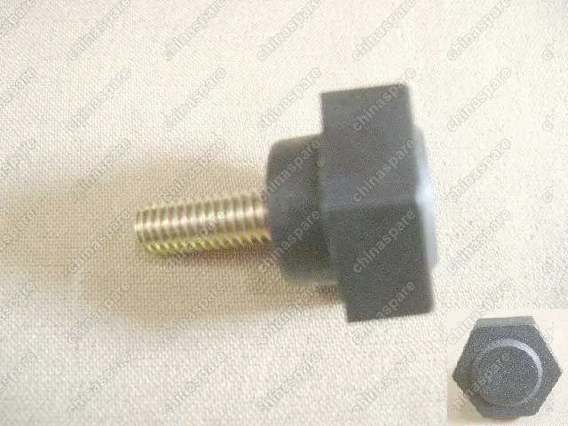 8402311K00 Барашек крепления плиты двигателя (нового образца) Great Wall Hover