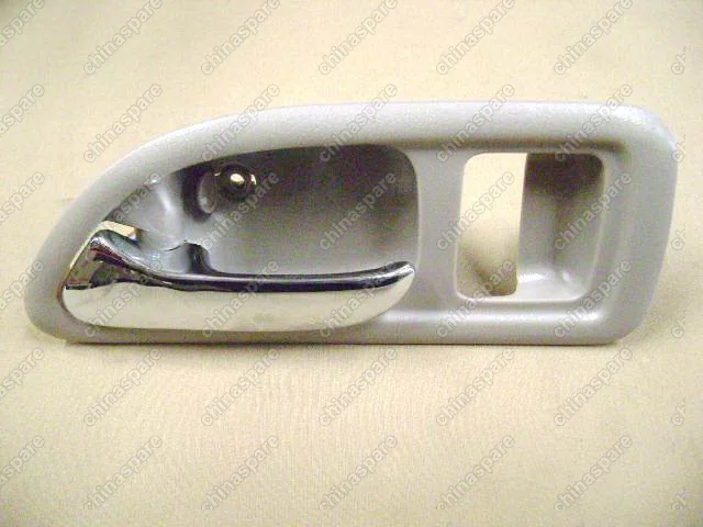 6105100K00A1212 Ручка двери внутреняя левая в сборе (серый) Great Wall Hover