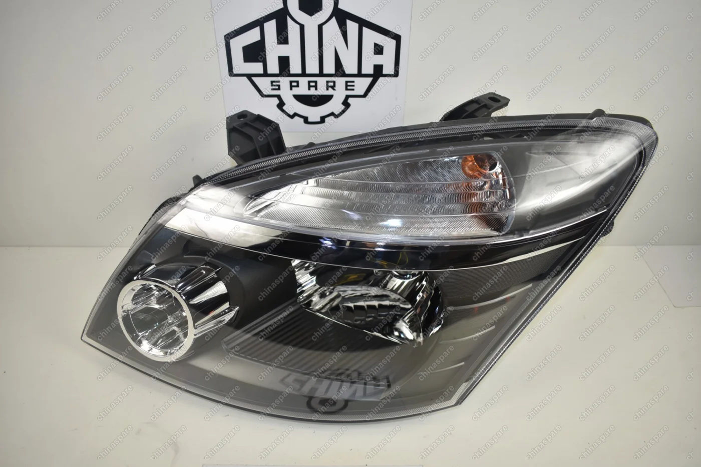 Фара передняя левая Great Wall Hover H3