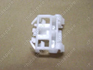 5501102K00J Пистон крепления декоративной накладки крыши белый Great Wall Hover