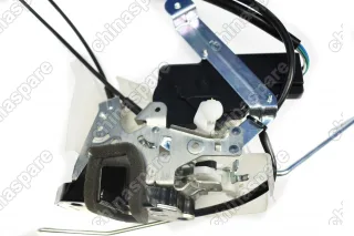 Замок двери передней левой (новый салон) Great Wall Hover H3, H5