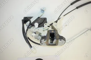Замок двери передней правой (новый салон) Great Wall Hover H3, H5