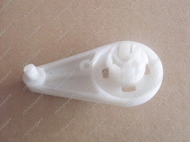 8104208K00 Рычаг электропривода заслонок отопителя №1 hover Great Wall Hover H3