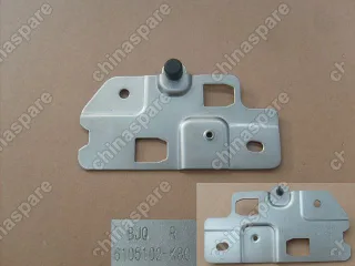 6105102K80 Кронштейн внутренней ручки левой передней двери Great Wall Hover H3