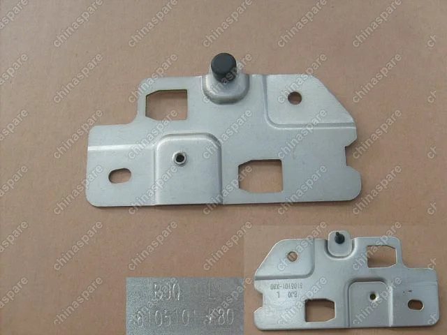 6105101K80 Кронштейн внутренней ручки правой передней двери Great Wall Hover H3