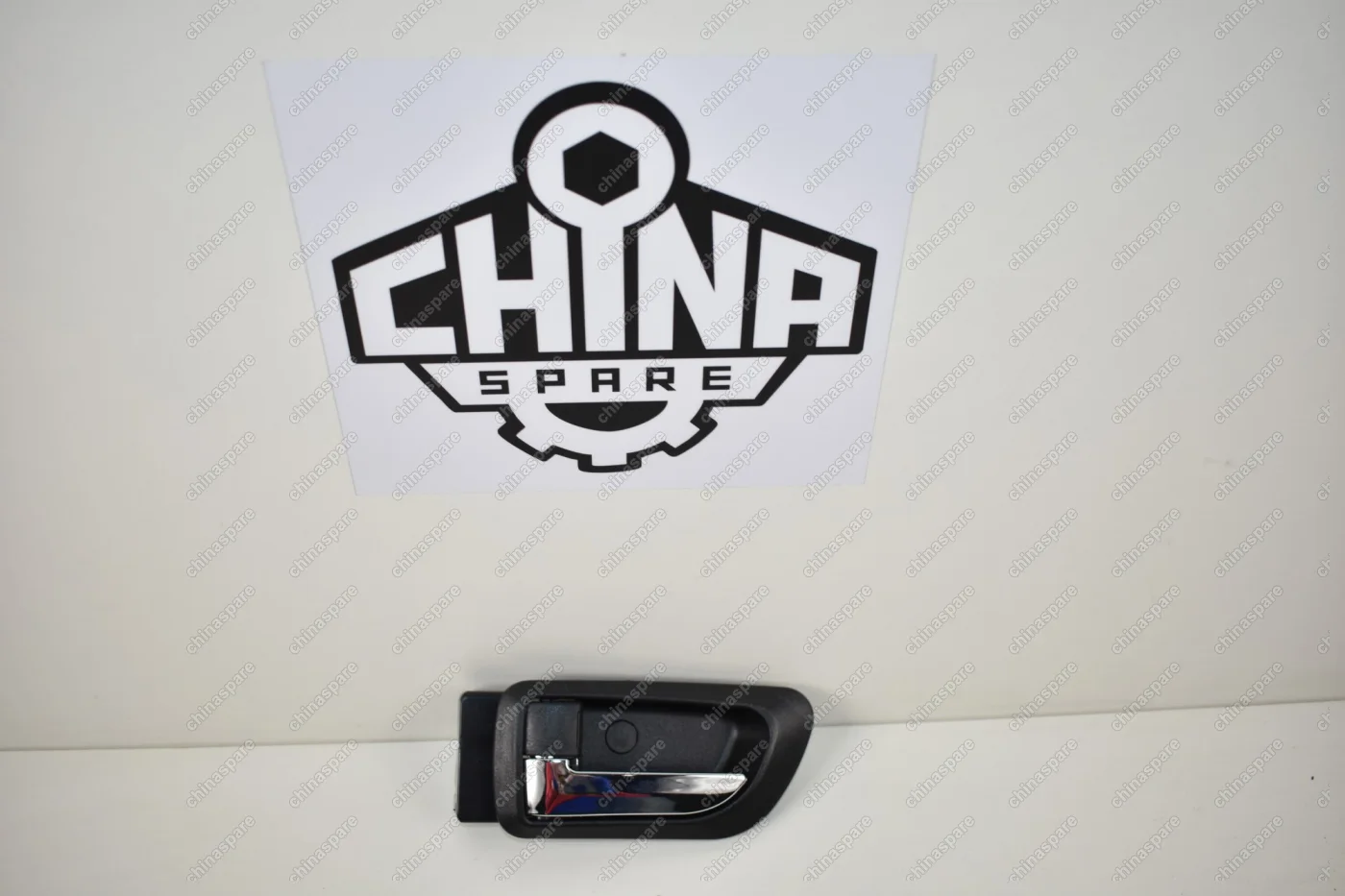 Ручка двери внутренняя левая в сборе Great Wall Hover H3,H5 (новый салон)