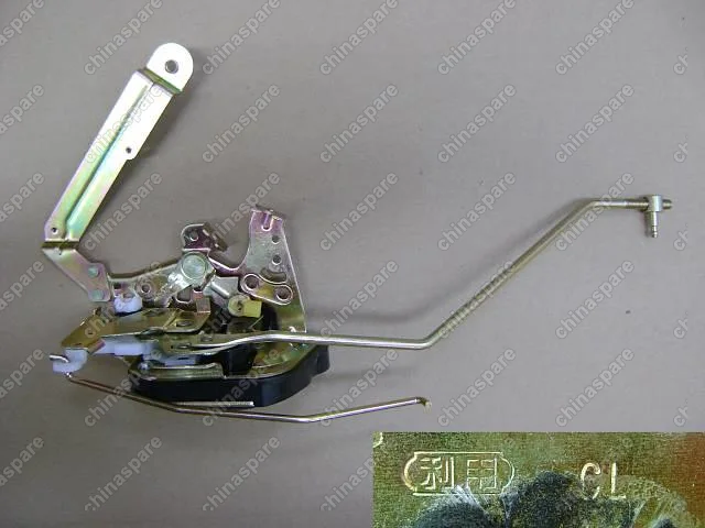 Замок двери передний левый Great Wall Hover H3