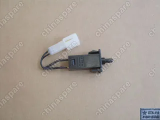 4104110K80 Выключатель (концевик) подсветки бардачка дизель Great Wall Hover H3