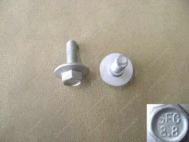 Болт крепления бампера (m8x1,25x20.88) Great Wall Hover H3