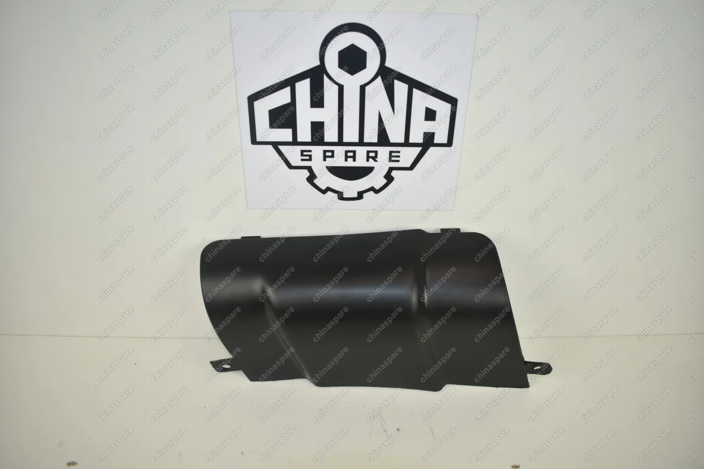 Заглушка буксирующего крюка бампера переднего Great Wall Hover H3