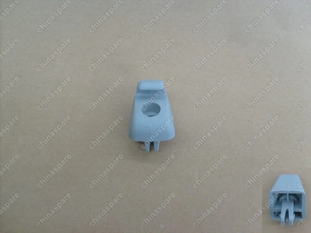 8204011K2400CV Кронштейн противосолнечного козырька (новый салон) Great Wall Hover H3