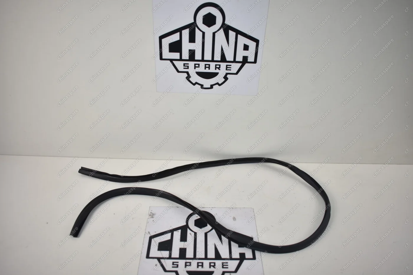 Уплотнитель лобового стекла верхний Great Wall Hover, H3, H5