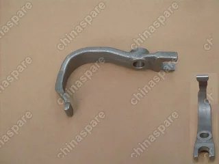 ZM015A1702064 Коромысло рычага кпп 4/4 промежуточной шестерни заднего хода дизель Great Wall Hover H5