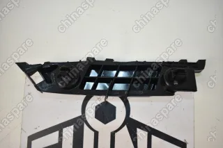 Кронштейн бампера переднего левый (пластик) Great Wall Hover H5