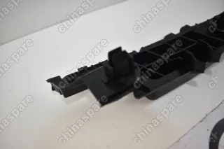 Кронштейн бампера переднего правый (пластик) Great Wall Hover H5