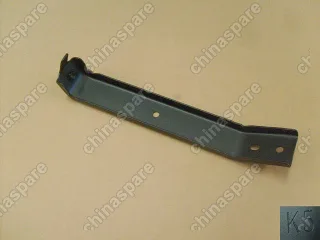 Кронштейн переднего бампера нижний средний Great Wall Hover H5