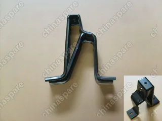 Кронштейн усилителя переднего бампера средний Great Wall Hover H5