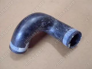 Патрубок радиатора верхний угловой Great Wall Peri