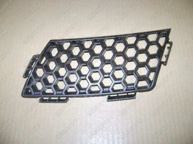 Облицовка переднего бампера верхняя левая Great Wall Peri