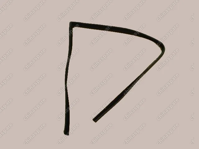 Уплотнитель стекла двери передней правой верхний Great Wall Peri